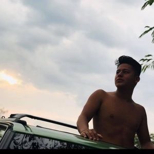 Meet your Posher, Manuel